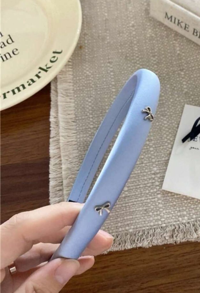 طوق رفيع بقماش ناعم