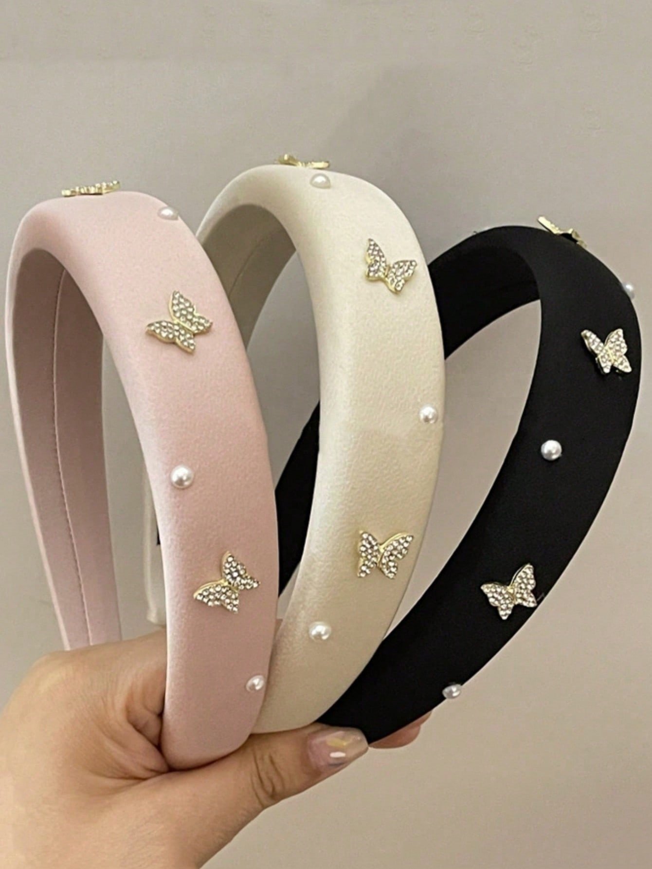 طوق عريض بقماش ناعم