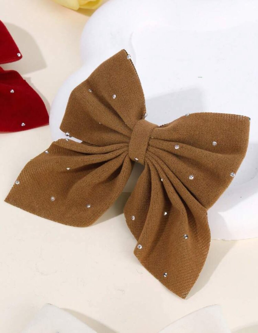 مشبك شعر بتصميم فيونكة عدد ٢